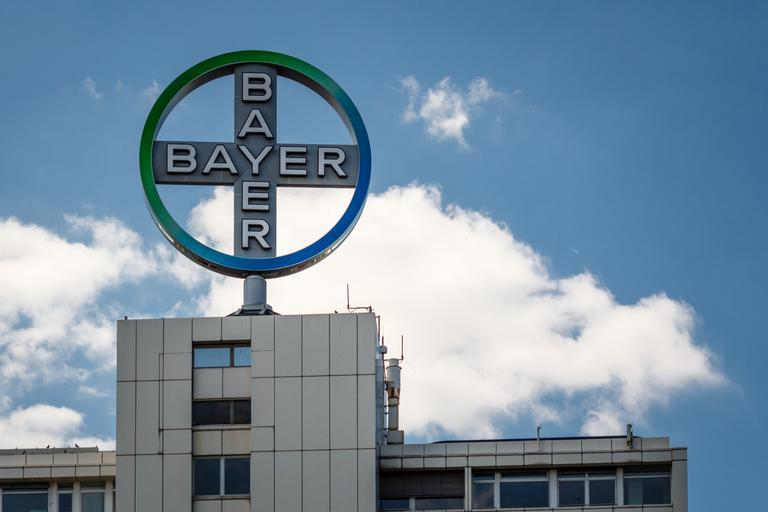 Bayer se confruntă acum cu 42.700 de cereri de compensare pentru glifosat
