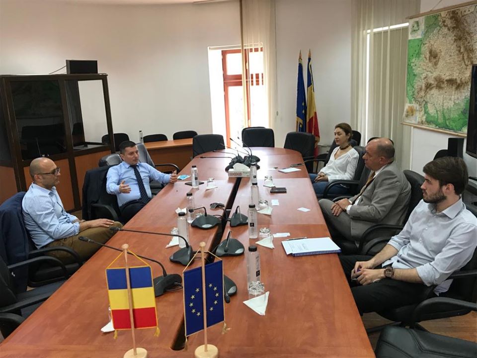 6050 adeverințe pentru FEGA și 4400 adeverințe pentru FEADR; întâlnire de lucru intre AdriaN pINTEA SI pATRIA bANK; stiri agricole