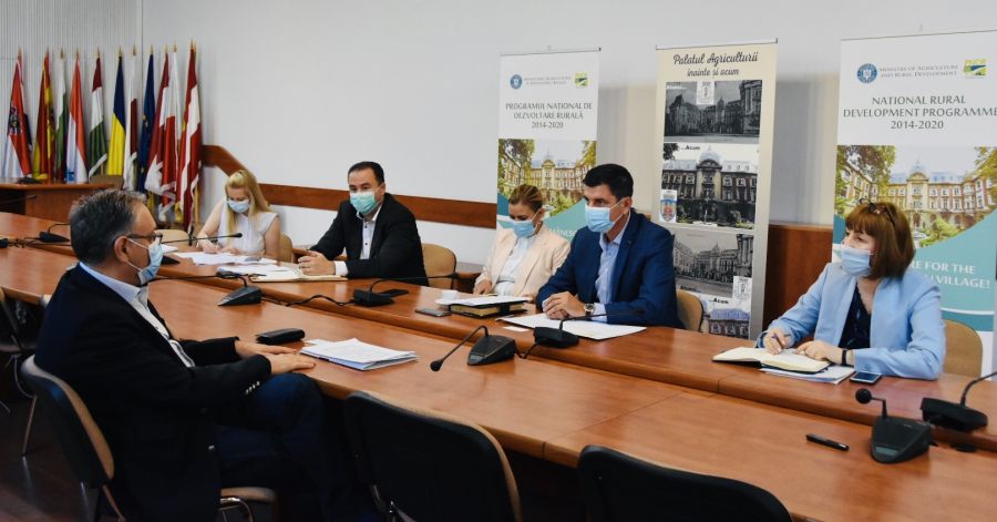 Asigurarea culturilor agricole - o fată morgană? mecanisme funcționale care să vină în sprijinul fermierilor români; stiri agricole