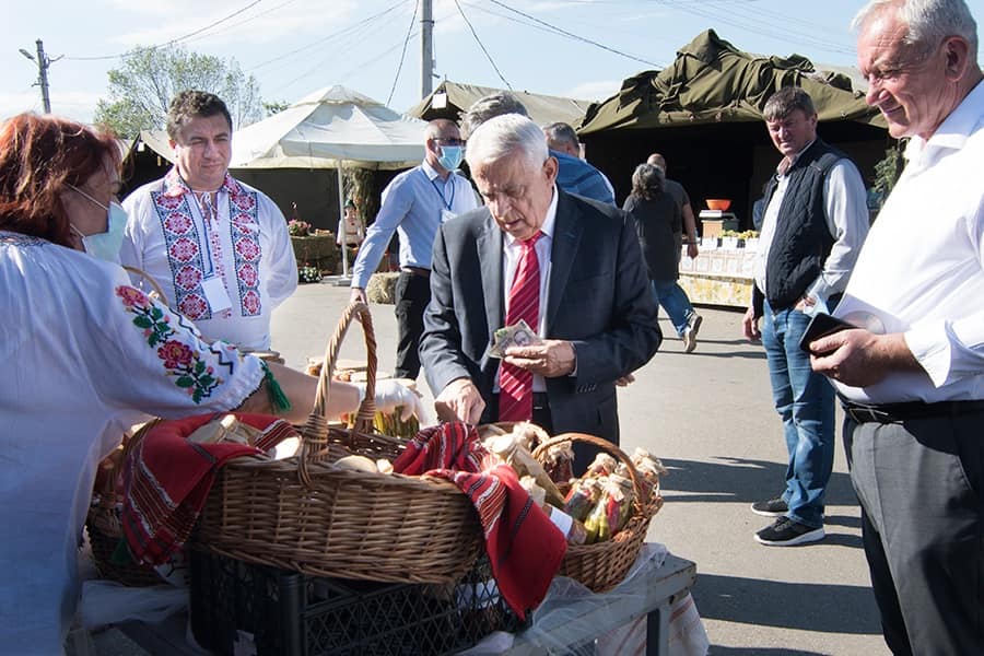 Creșterea prețurilor la inputuri pune piedici serioase agricultorilor. Fermierii vor continua să întoarcă brazda țării. Stiri agricole