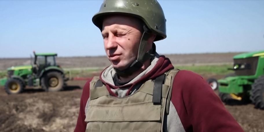 Cum lucrează fermierii în mijlocul războiului din Ucraina? Cu pistolul la tâmplă! Unora li s-au confiscat fermele. Stiri agricole