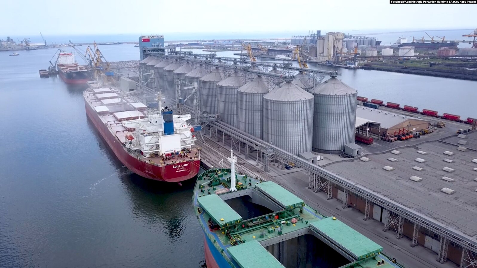 Portul Constanța, cerealele din Ucraina și dezinformarea. 4 nave cu cereale au plecat din Portul Constanța din aprilie până-n prezent. Stiri agricole