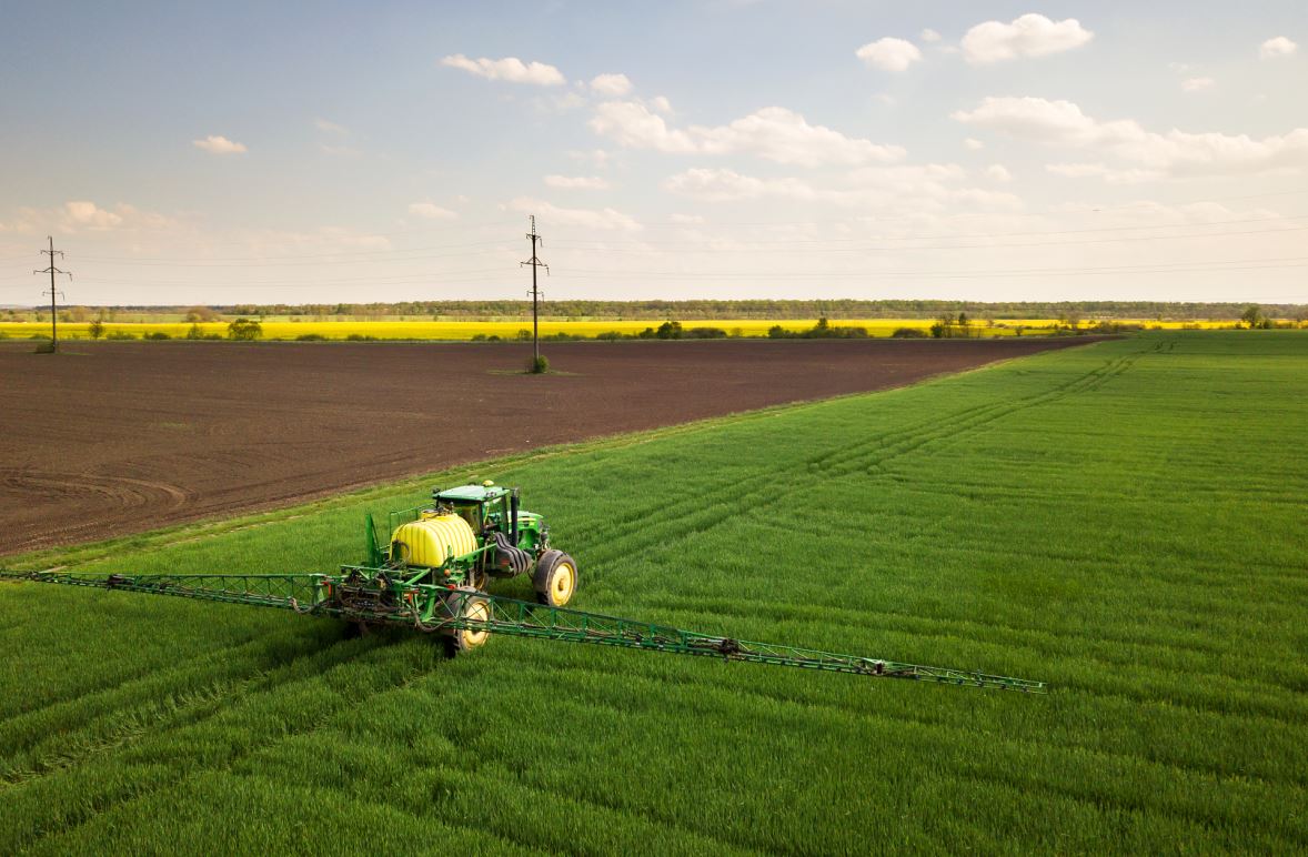 Regulamentul UE privind protecția plantelor - Reducerea utilizării pesticidelor este o povară pentru agricultură. Stiri agricole